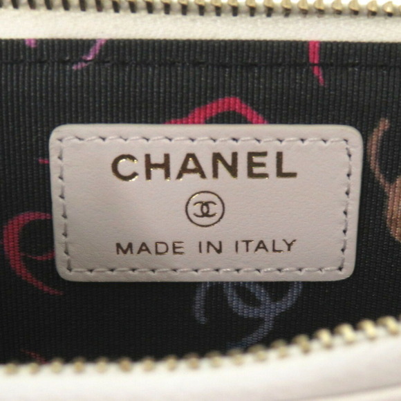 CHANEL White Caviar Leather Logo Wallet - Picture 8 of 9